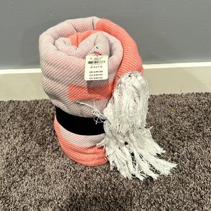 NWT Victoria's Secret PINK FESTIVAL BLANKET Beach Towel Fringe PINK LOGO Blanket